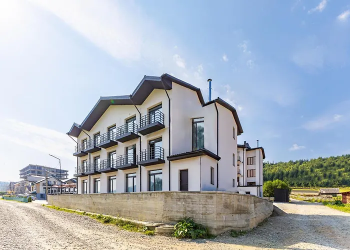 Garda - Breakfast Included In The Price Restaurant Free Parking Mountain View Kitchen In The Apartment Separate Entrance Буковель